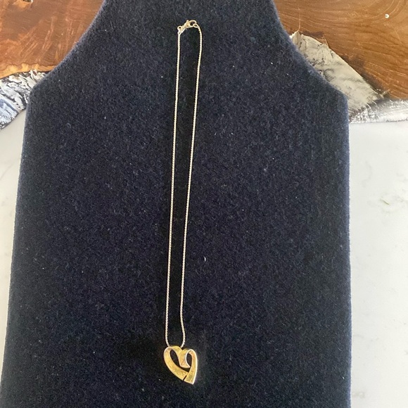 VTG Monet Heart Pendant Necklace FINAL PRICE DROP - Picture 1 of 4